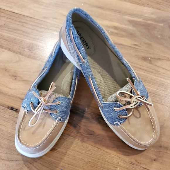 denim sperrys